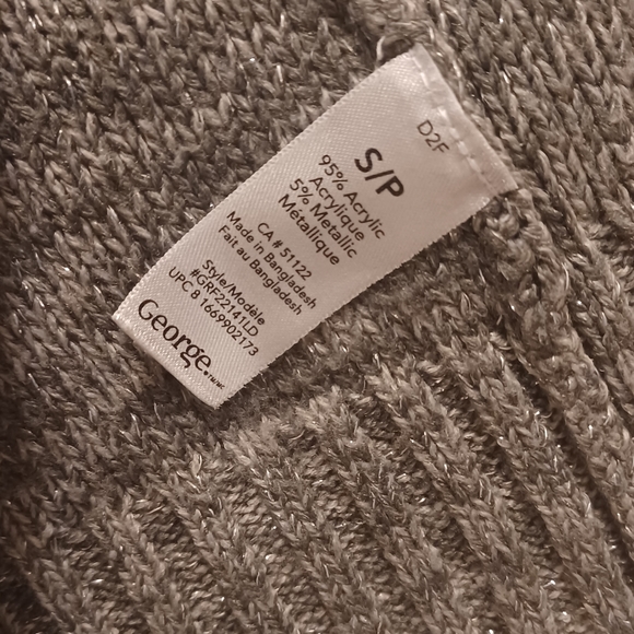 $4 Add-on Sparkly Gray Short Sleeved Cardigan - Size Small - Picture 7 of 7